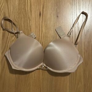 34C VS Bombshell Plunge Bra